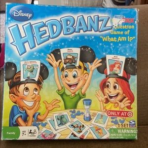 2011 Disney Hedbanz Board Game